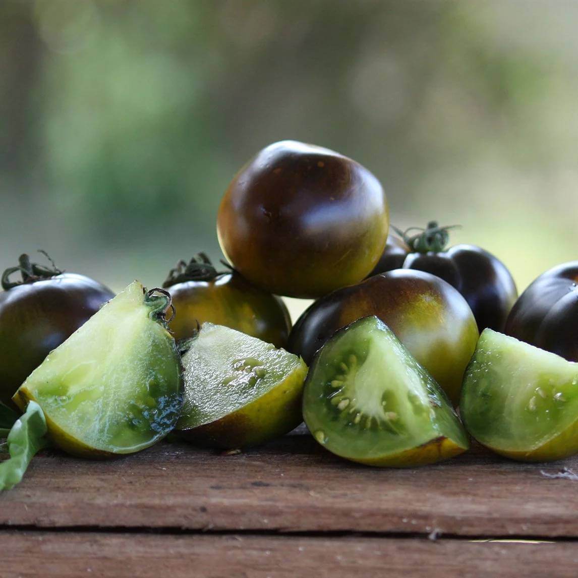Black And Green Tomato Seeds