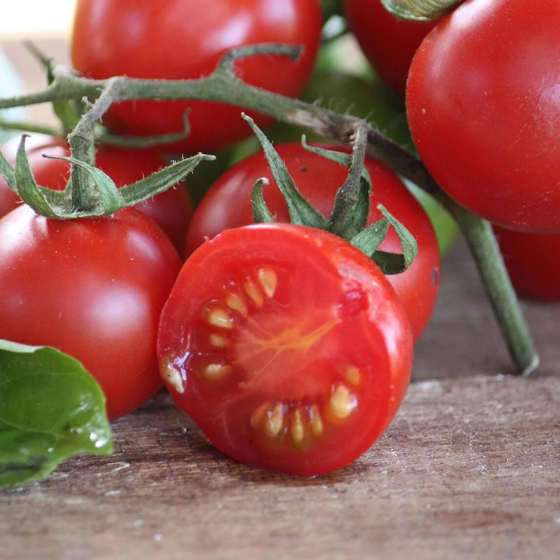 Deep Red Tomato Seeds