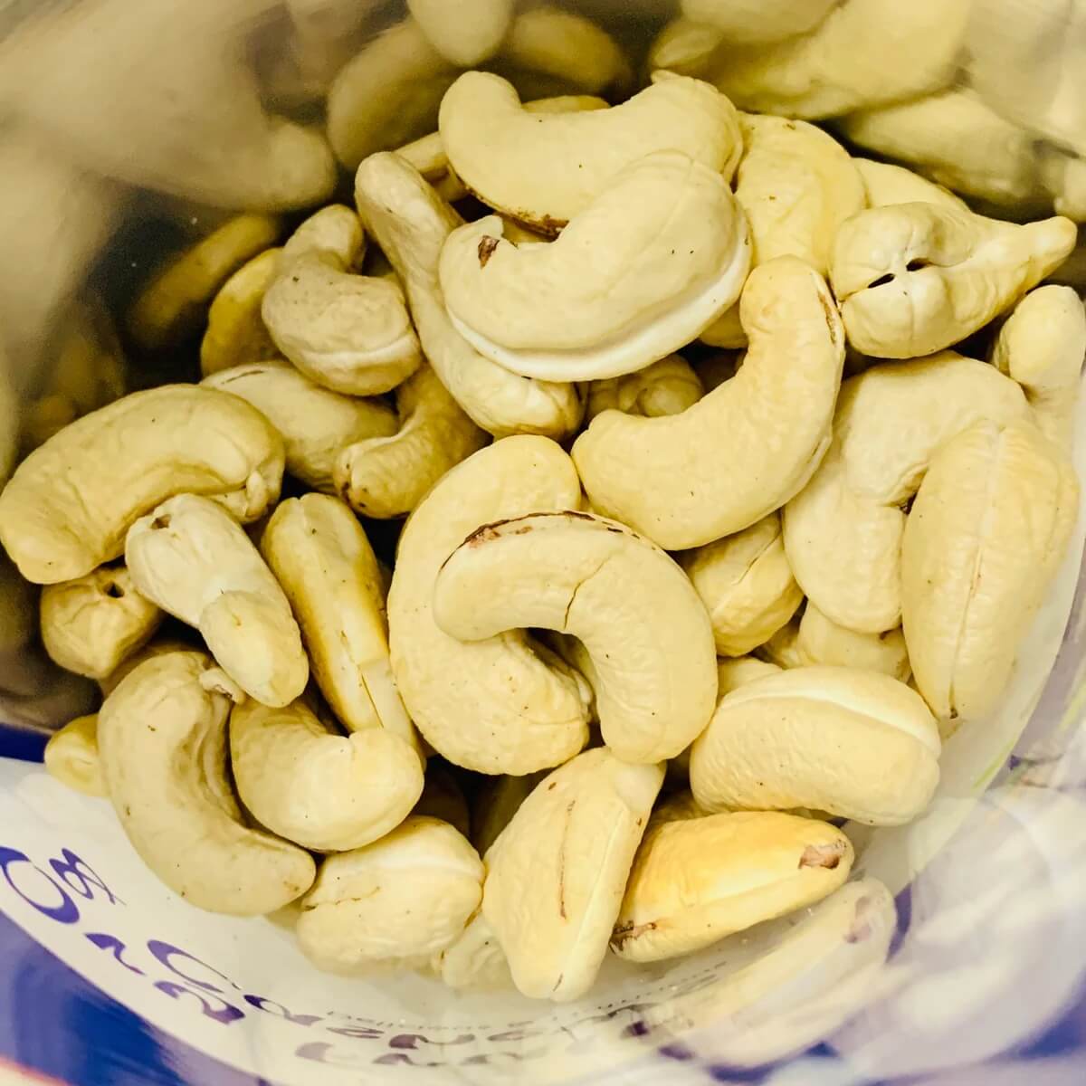 Yellow Cashew Seeds 